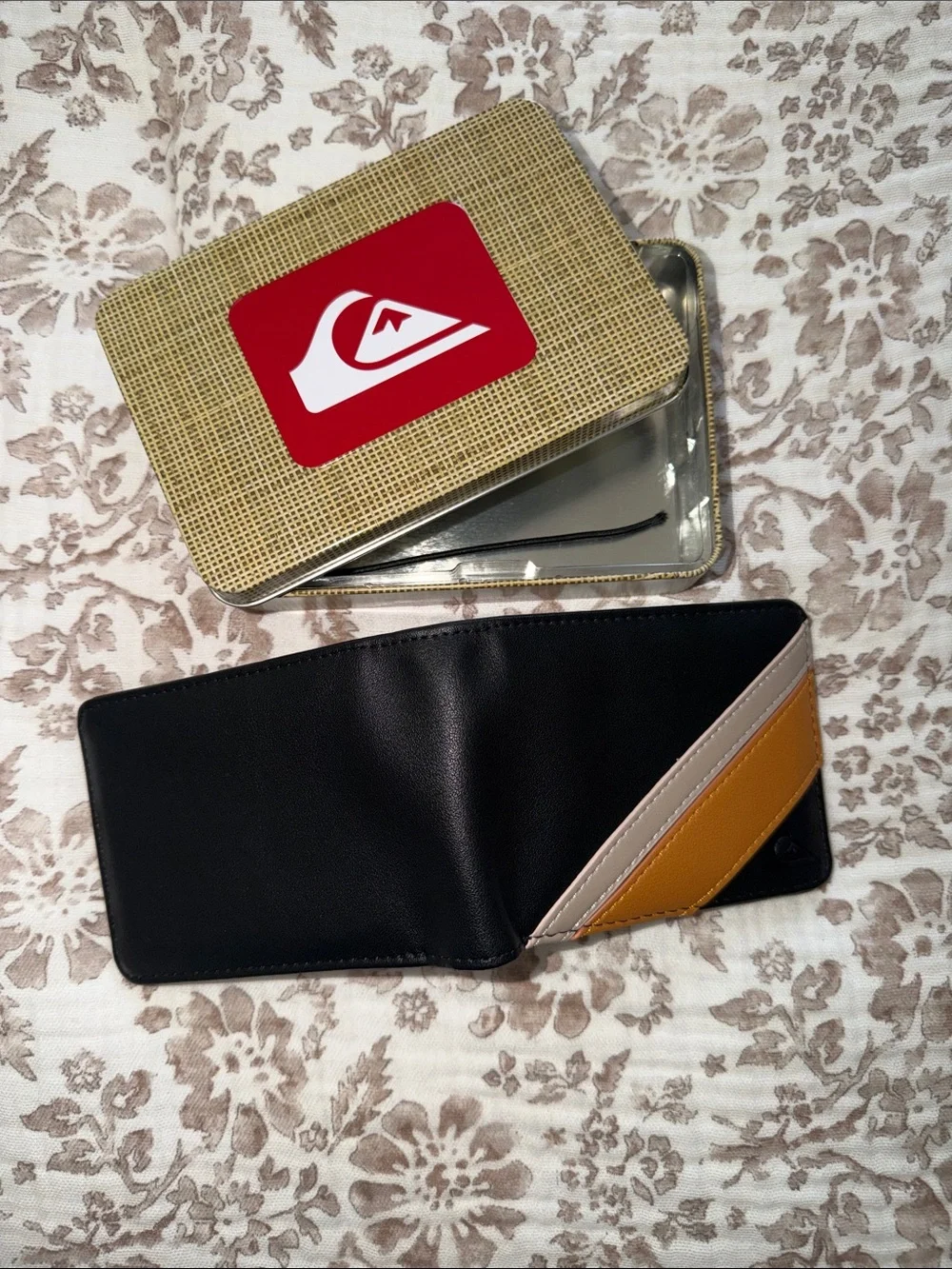 Quiksilver Men's Card Holder Wallet in Black, Tan & Cream